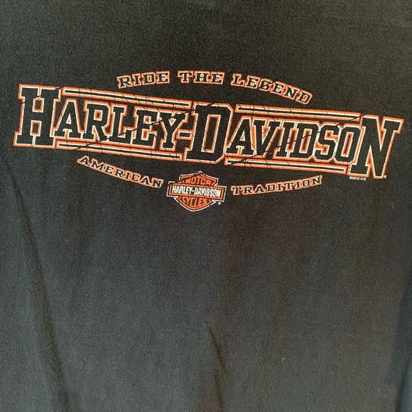 Vintage Harley-Davidson Black T-Shirt with logo on front and back - Picture 2 of 5